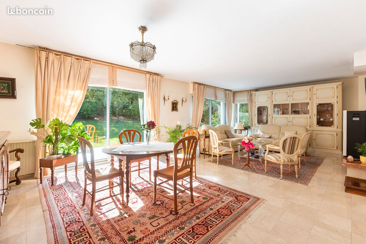 Maison 8 pièces 382 m² · à Piscop · 382 m² · 1 340 000 €