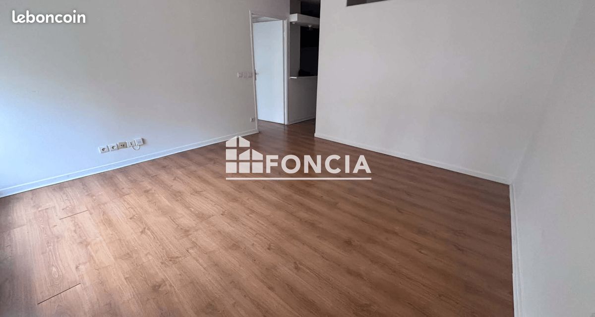 Appartement 1 pièce 44 m² · à Mantes-la-Jolie · 44 m² · 727 €/mois