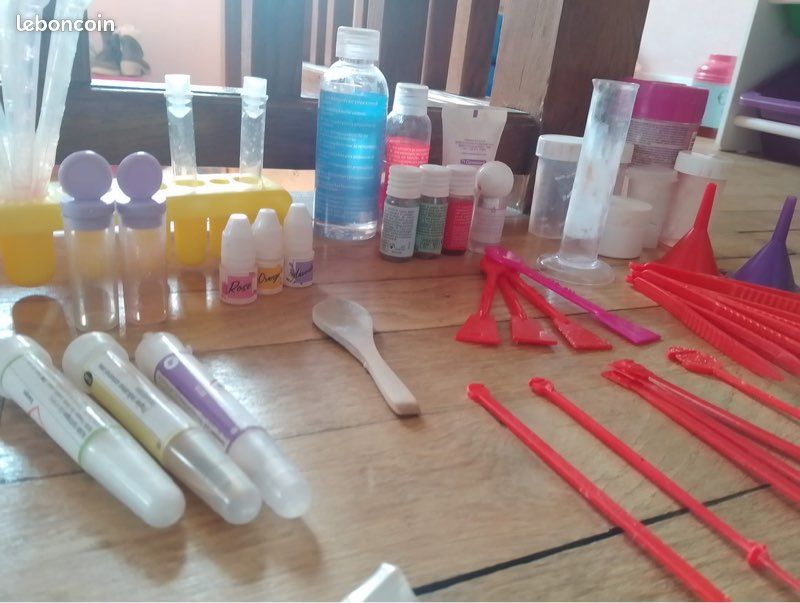 Materiels pour le jeu le petit chimiste (image 1)