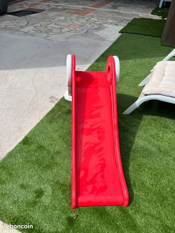 Toboggan en plastique pliable 3 / 6 ans - Jardin & Plantes Toboggan en plastique pliable 3 / 6 ans - Jardin & Plantes