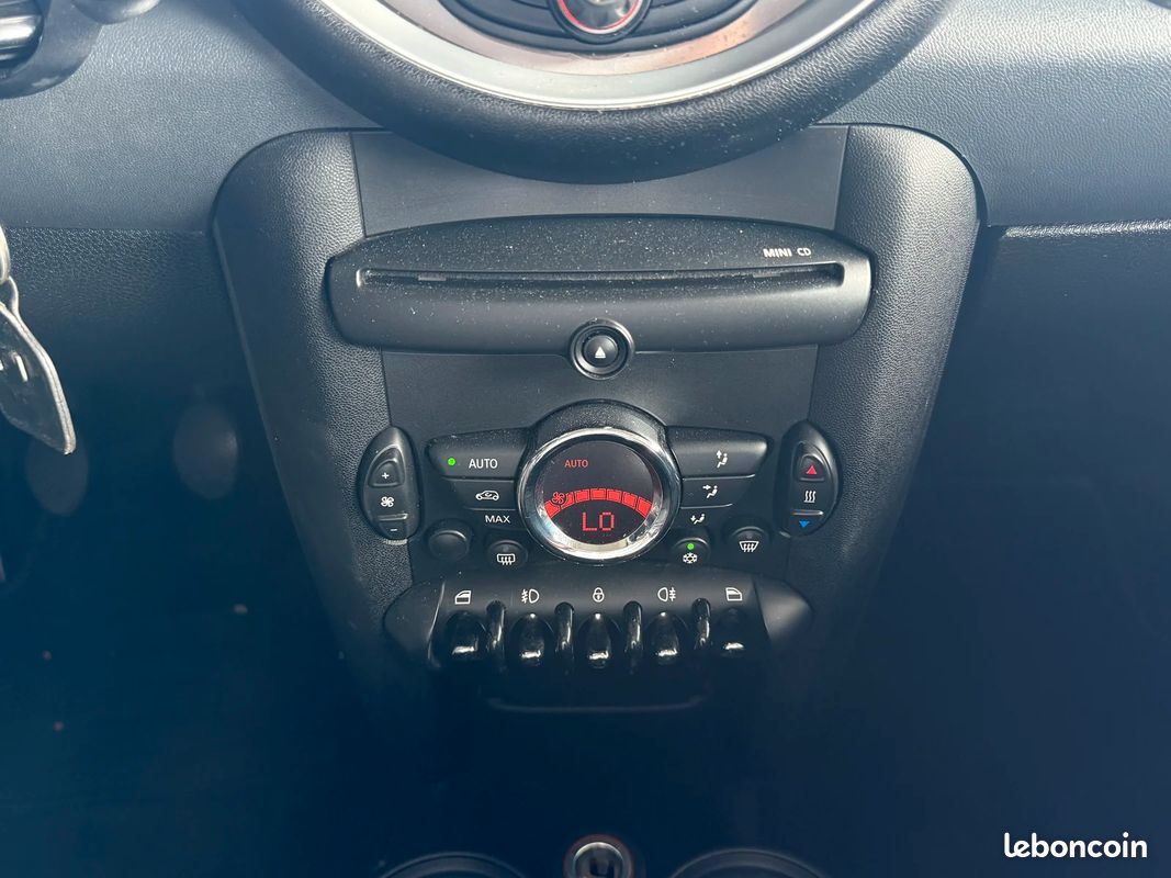 Mini COOPER (R56) LCI One 1.6 i 16V 98 CV + CLIM AUTO + PHARES AUTO (image 19)