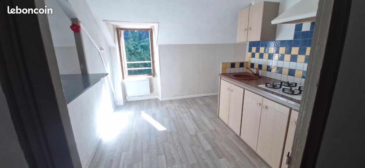 Maison 6 pièces 220 m² · à Bort-les-Orgues · 220 m² · 98 000 €