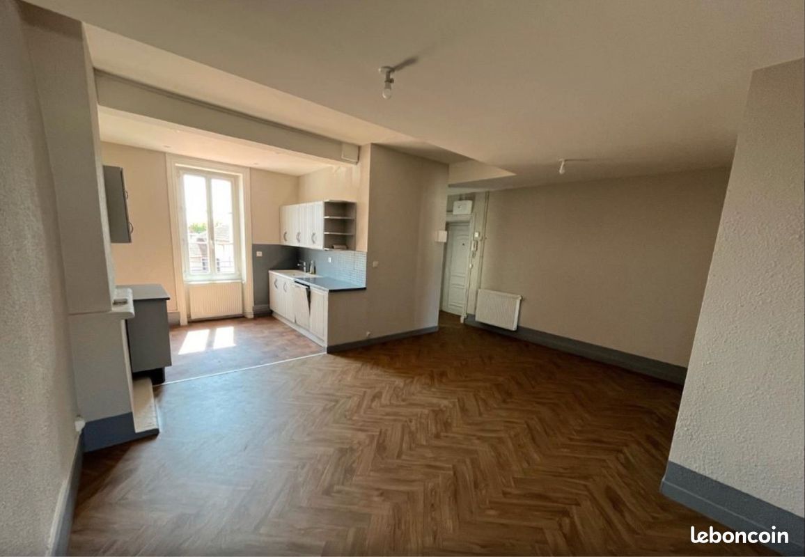 Appartement 3 pièces 57 m² · à Roanne · 57 m² · 95 000 €