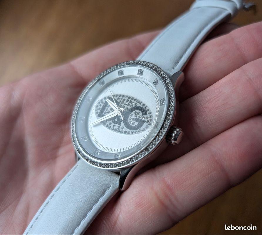 Montre Femme Dolce & Gabbana DW0504 Cuir Véritable Blanc et Cadran à Strass (image 3)