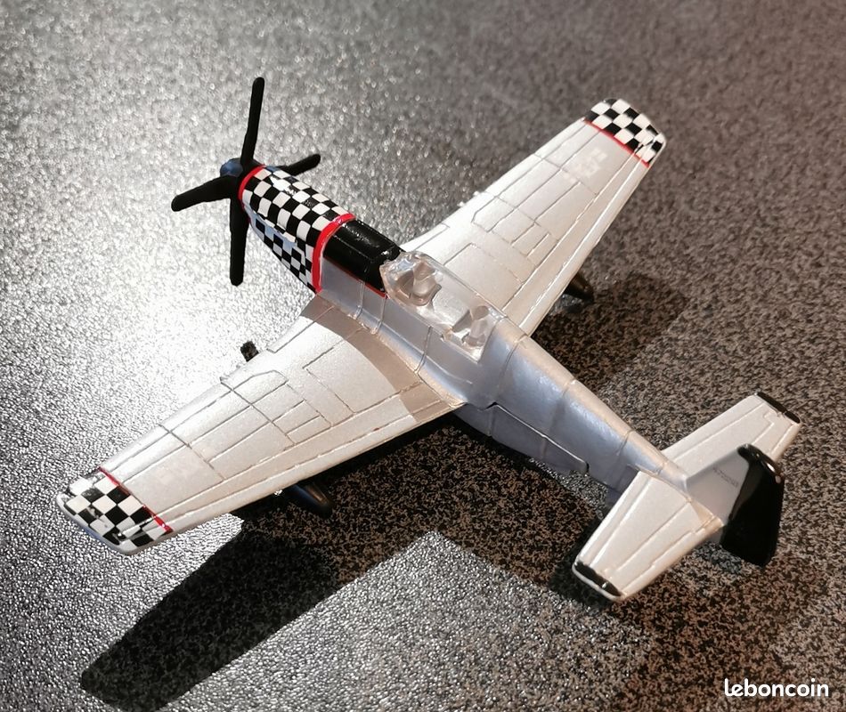 Petit avion Mustang P-51 (image 6)