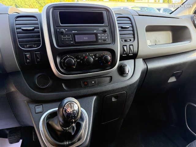 Renault TRAFIC III FG L1H1 1200 1.6 DCI 125CH ENERGY GCF E6 (image 18)