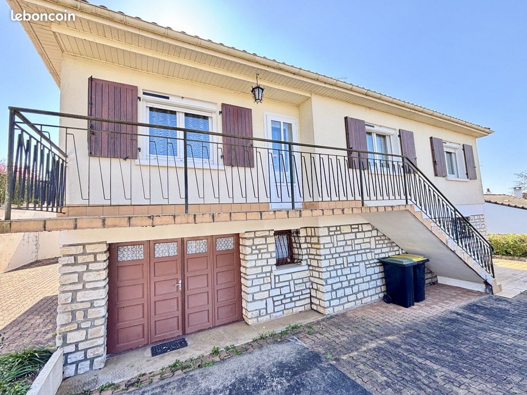 Maison 7 pièces 136 m² · à Ruffec · 136 m² · 139 100 €