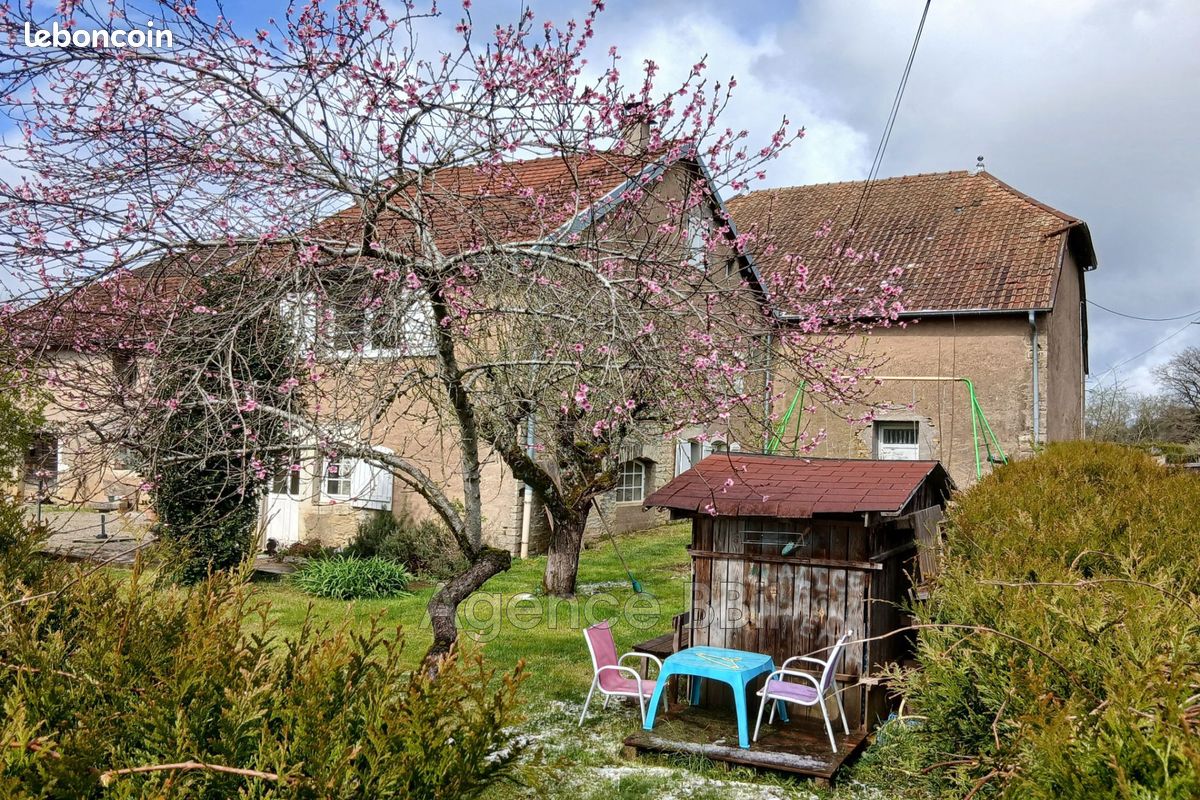 Maison 6 pièces 127 m² · à Vergranne · 127 m² · 175 000 €