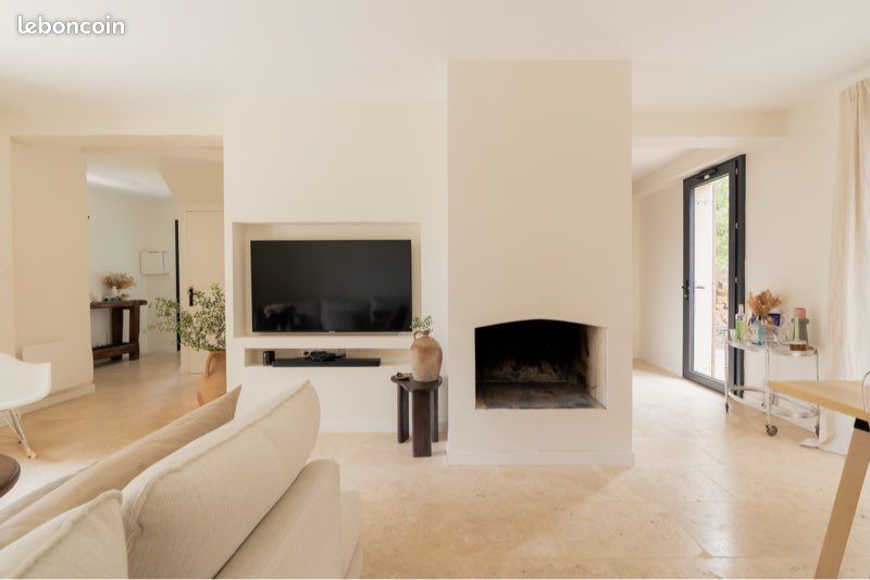 Maison 5 pièces 103 m² · à Aix-en-Provence · 103 m² · 2 540 €