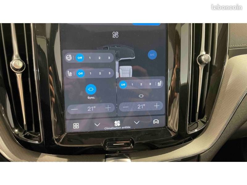 Volvo XC60 T6 AWD Hybride rechargeable 253 ch+145 ch Geartronic 8 Ultra Style Chrome (image 21)