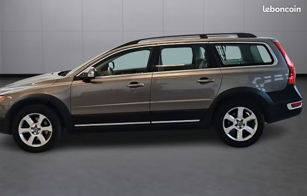 Volvo xc70 3.2 summum bva 225000km attelage (image 4)