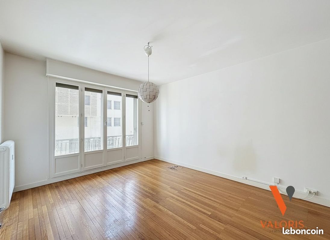 Appartement 2 pièces 57 m² · à Grenoble · 57 m² · 766 €
