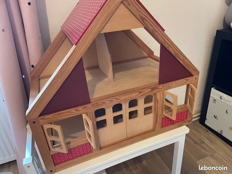 Superbe maison de poupée en bois (image 1)
