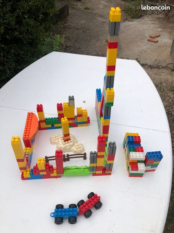 Jeu de construction premier âge (image 2)
