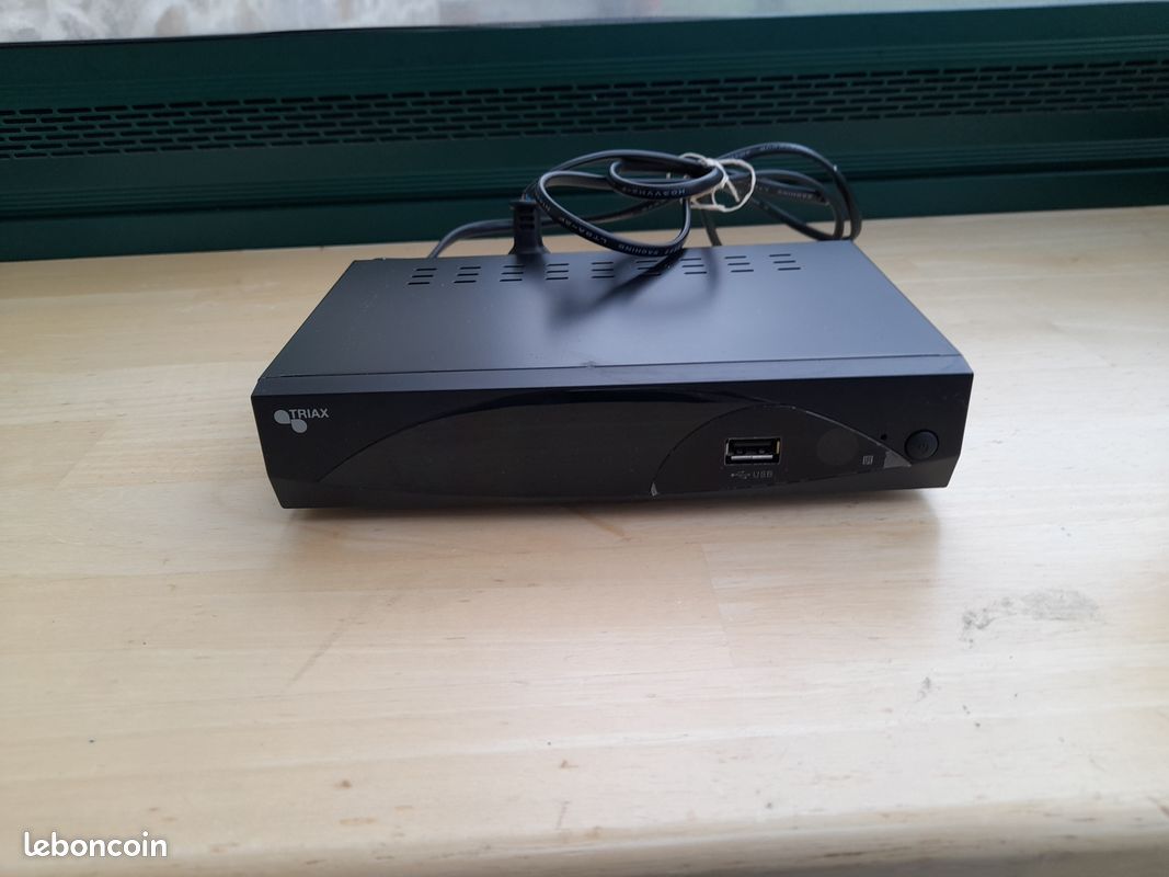 Télécommande Triax Pour TNT TV - Modèle TTR 250 - Fonctionnelle (Occasion)