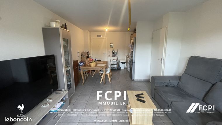 https://img.leboncoin.fr/api/v1/lbcpb1/images/dc/20/0e/dc200edc84700ff8aa83cb844d0782e2ba2d8b5c.jpg?rule=ad-image