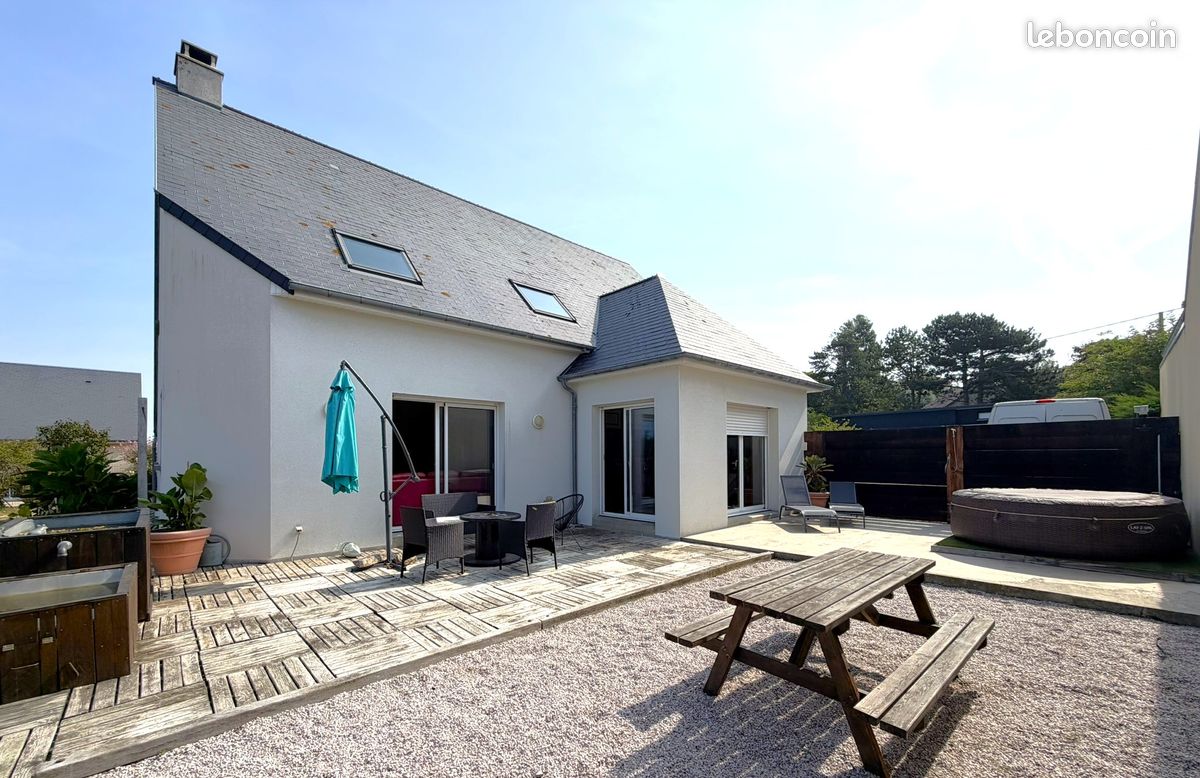 Maison 6 pièces 190 m² · à Blainville-sur-Mer · 190 m² · 659 000 €