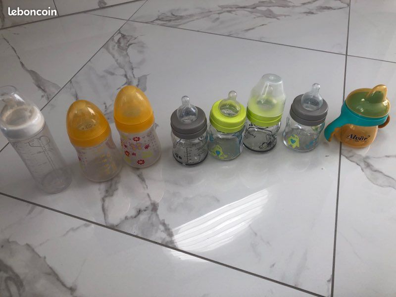 Lot de 8 biberons (image 1)