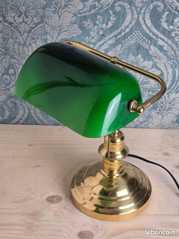 Lampe de bureau en métal vert en fonte pour banquier - En vente sur France | lampe de bureau banquier laiton verre vert