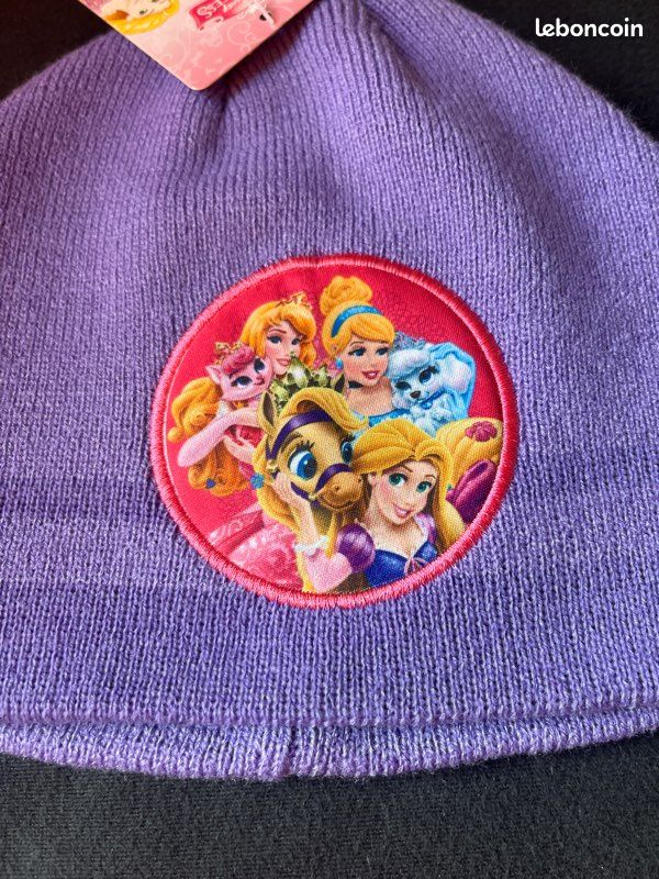 Bonnet Disney Princesse neuf (image 3)