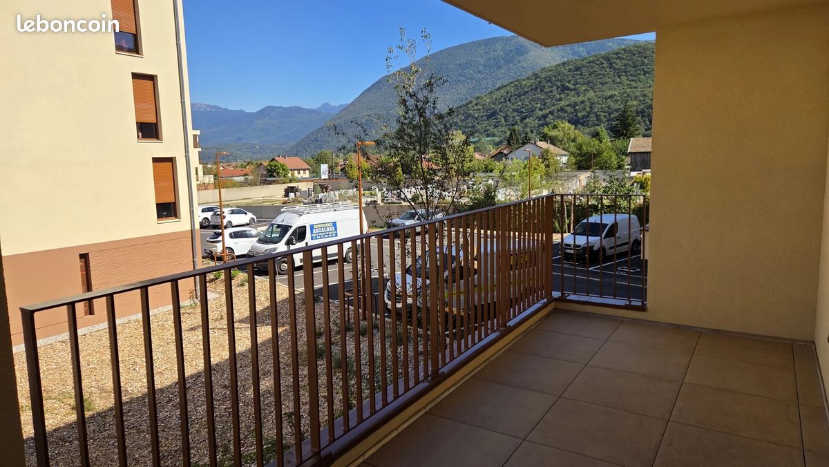 Appartement 2 pièces 43 m² · à Vif · 43 m² · 678 €/mois