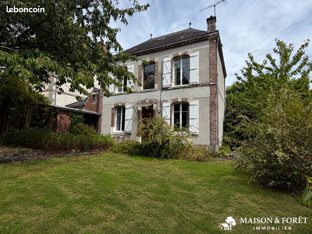 Maison 5 pièces 145 m² · à Bléneau · 145 m² · 199 800 €