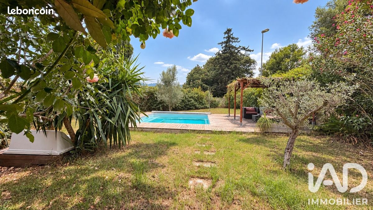 Maison 6 pièces 154 m² · à Bormes-les-Mimosas · 154 m² · 728 000 €