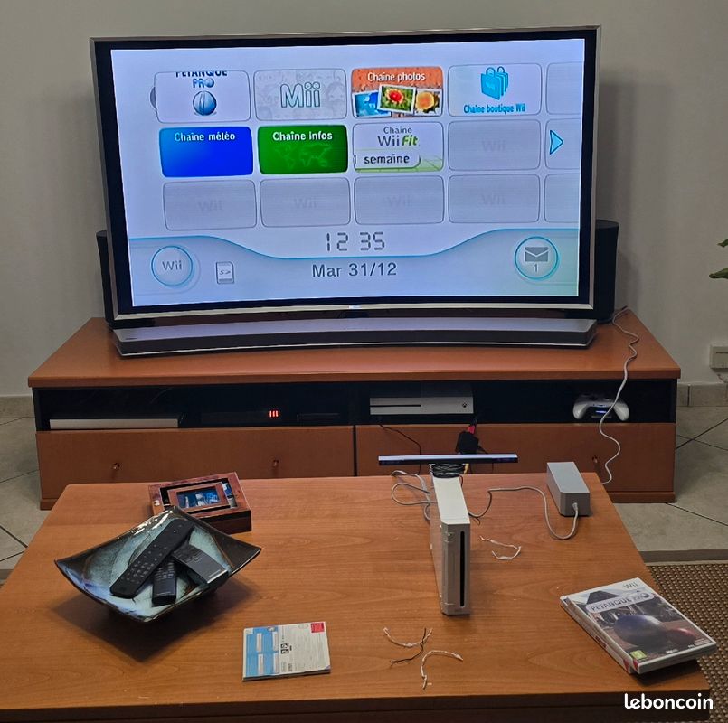 Nintendo wii + WiiFit Balance Bord + Divers accessoires (image 4)