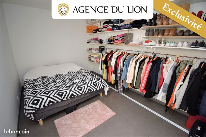 https://img.leboncoin.fr/api/v1/lbcpb1/images/dc/27/0b/dc270bd24f0791103453a2009184795e75e23c61.jpg?rule=ad-image