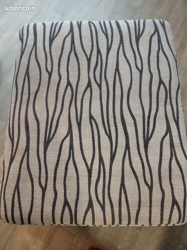 Pouf rectangulaire (image 2)