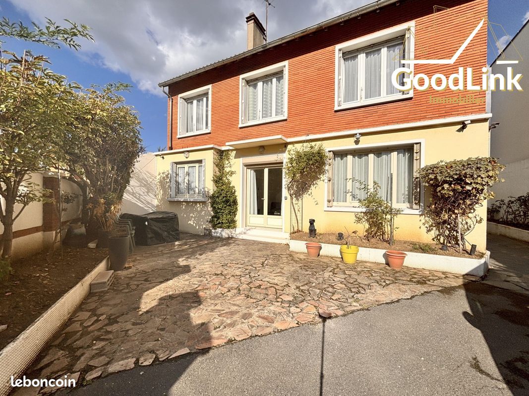 Maison 7 pièces 217 m² · à Romainville · 217 m² · 930 000 €