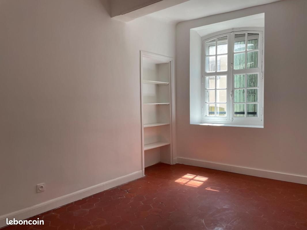 Appartement 4 pièces 91 m² · à Perpignan · 91 m² · 800 €
