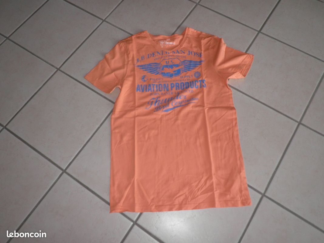T-shirt (image 1)