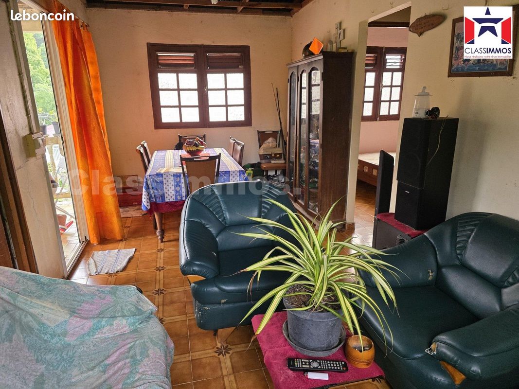 Maison 6 pièces 105 m² · au Robert · 105 m² · 80 000 €