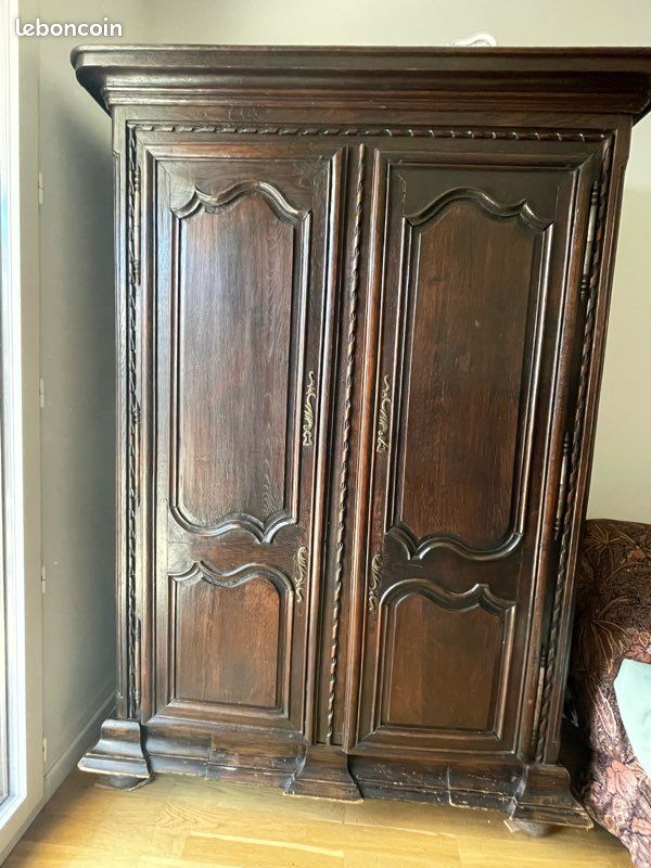 Armoire ancienne bois massif (image 1)