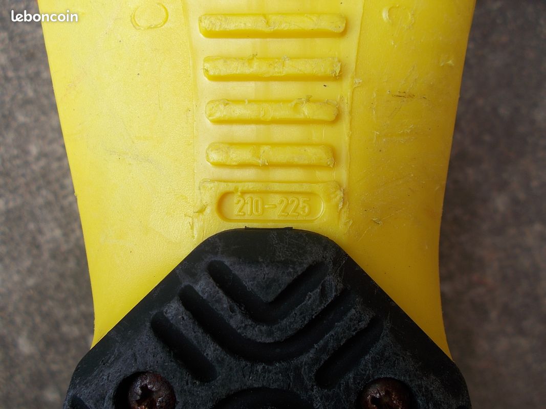 Bottes De Ski Enfant Head Carve HT2 – Pointure 20.5 (mondo), Flex Souple, Débutant