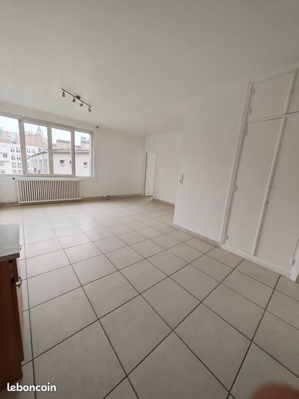 Appartement 2 pièces 45 m² · à Valenciennes · 45 m² · 599 €/mois