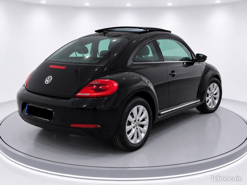 VOLKSWAGEN NEW BEETEL 1.6 TDI 105 ch carat (image 2)