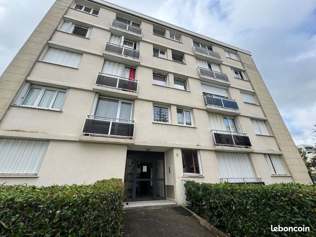 Appartement 3 pièces 57 m² · à Fontenay-le-Fleury · 57 m² · 147 000 €