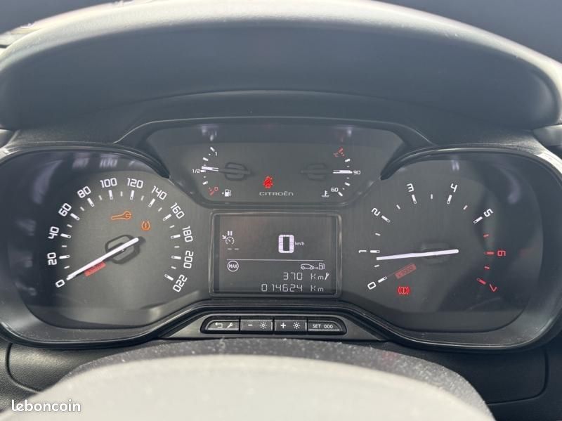 Citroen C3 1.2 PureTech 110ch S&S C-Series 120-121g (image 8)