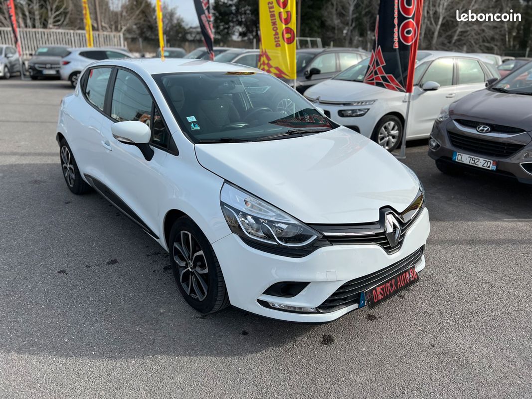 Renault CLIO 3 1.5 DCI 90 BOITE AUTO ENTRETENUE REVISE ET GARANTIE