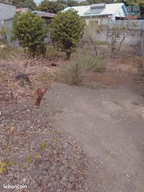 Terrain 230 m² · à Saint-Pierre · 230 m² · 98 901 €