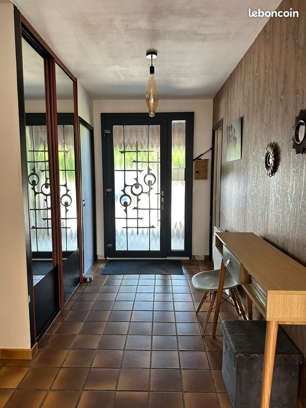 Maison 8 pièces 163 m² · à Ris-Orangis · 163 m² · 399 000 €