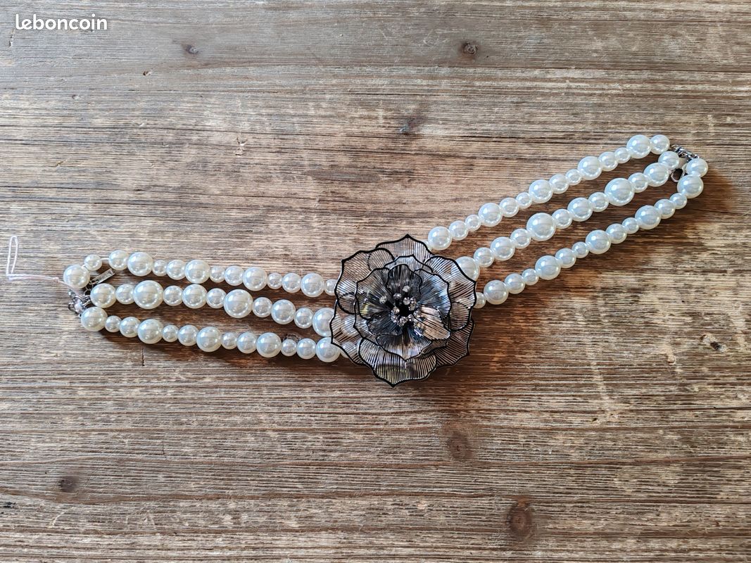 Collier Déclaration Or ZARA - Magnifique Design Fleur Avec Plein De Détails - Neuf Sans Emballage