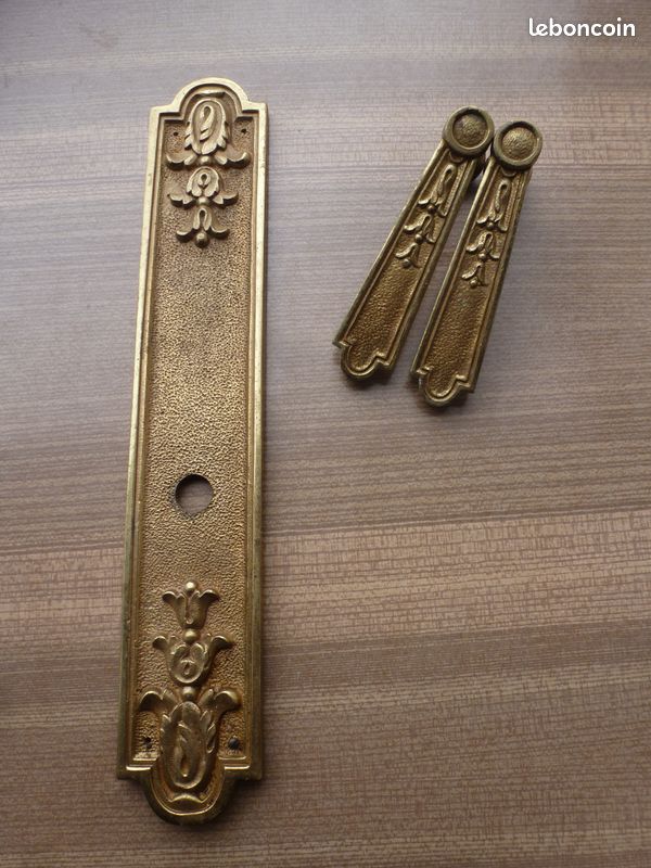 1 plaque porte et 2 poignees laiton (image 1)