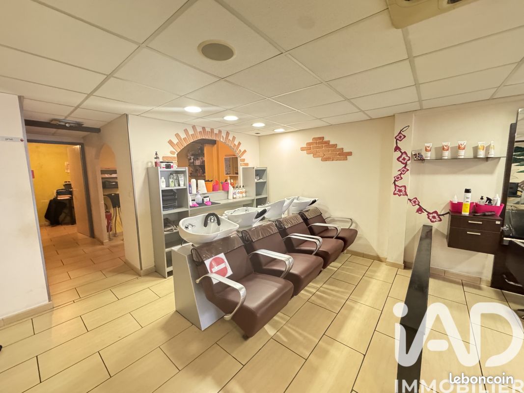 Local 95 m² Aucamville (image 1)