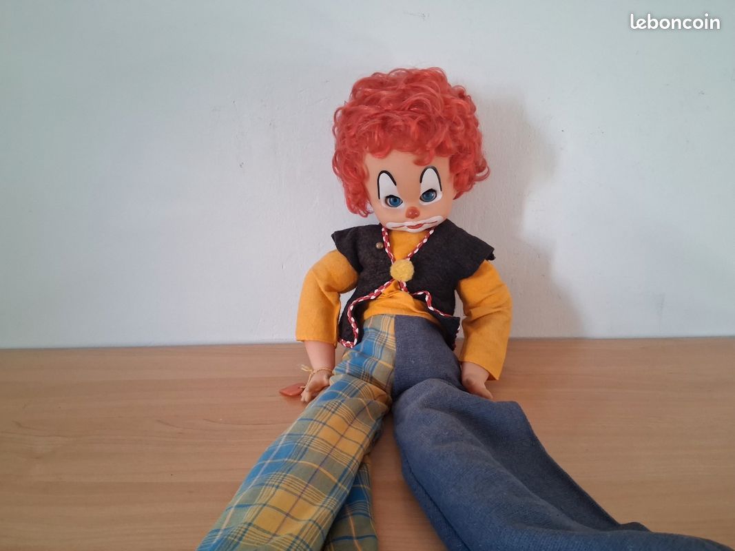 Poupée Clown Vintage Années 1970 – Tissu/Rhodoïd – Fabrication Française – 50 Cm