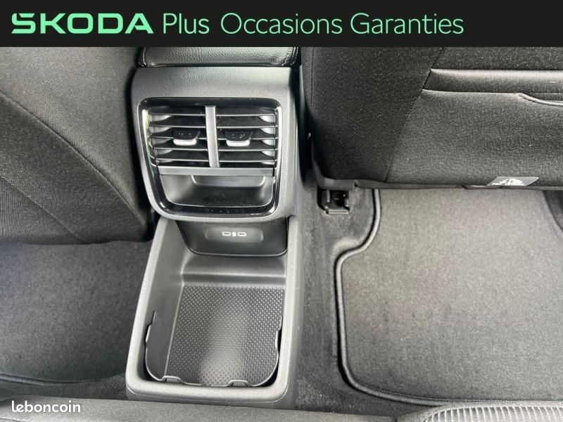 Skoda Octavia Combi 2.0 TDI SCR 150ch Selection DSG7 (image 31)