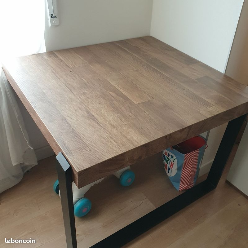 Table de cuisine haut de gamme (image 1)