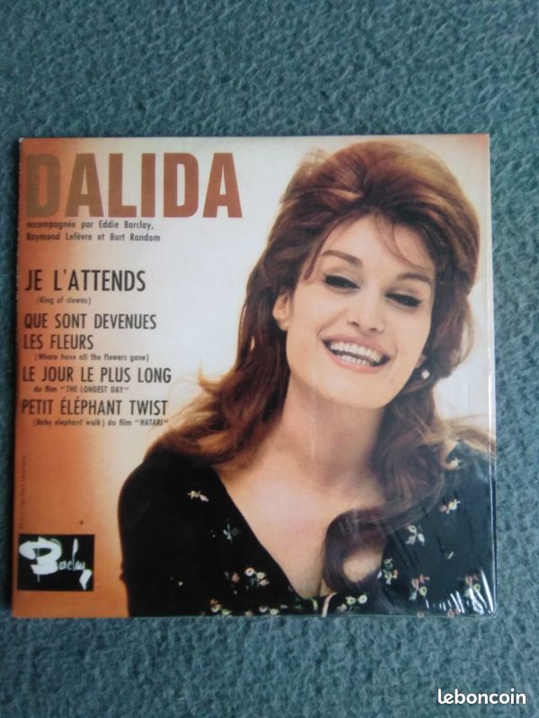 CD 4 titres DALIDA Je l'attends (image 1)